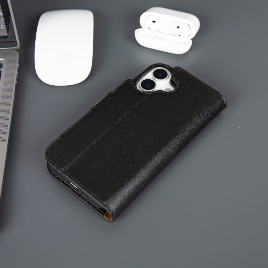 Casper iPhone 17 Leather Wallet Case – MagSafe Compatible
